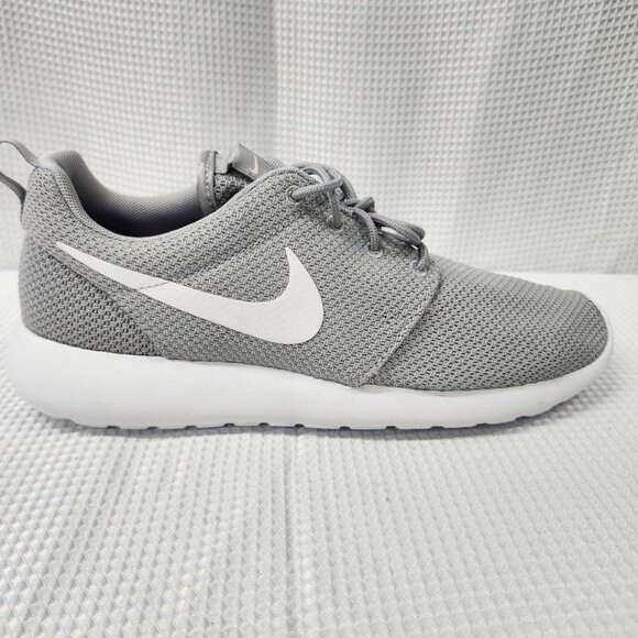 Nike Roshe One Women's Sneakers - Size 7.5 - Cool Grey - Picture 1 of 9